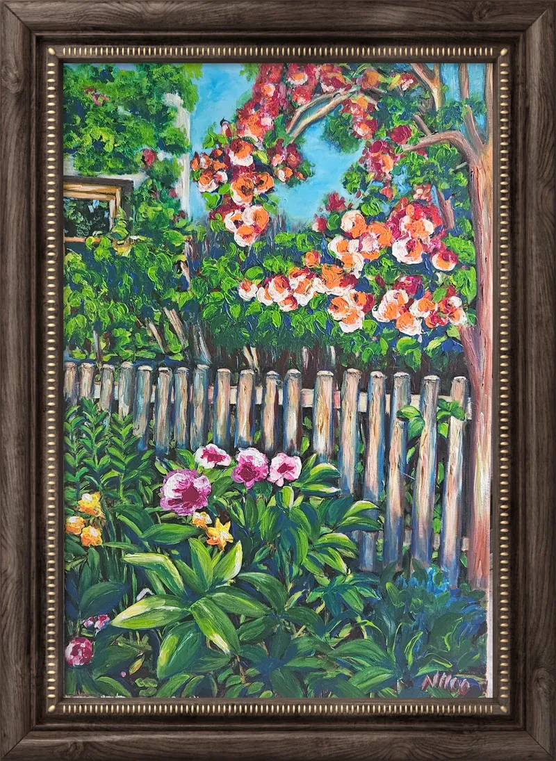Acrylbild "Gartenzaun mit Blumen", Maße 60 x 90 cm. Detaillierte Darstellung eines Zauns mit Blumen im Vorder- und Hintergrund. Ideal für Wohnzimmer oder Wintergarten